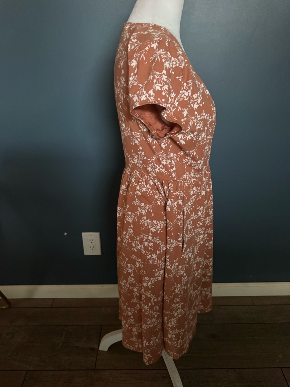 Pact Organic Cotton Fit & Flare Crossover Dress Rust Terracotta Floral Pockets L - Picture 8 of 9